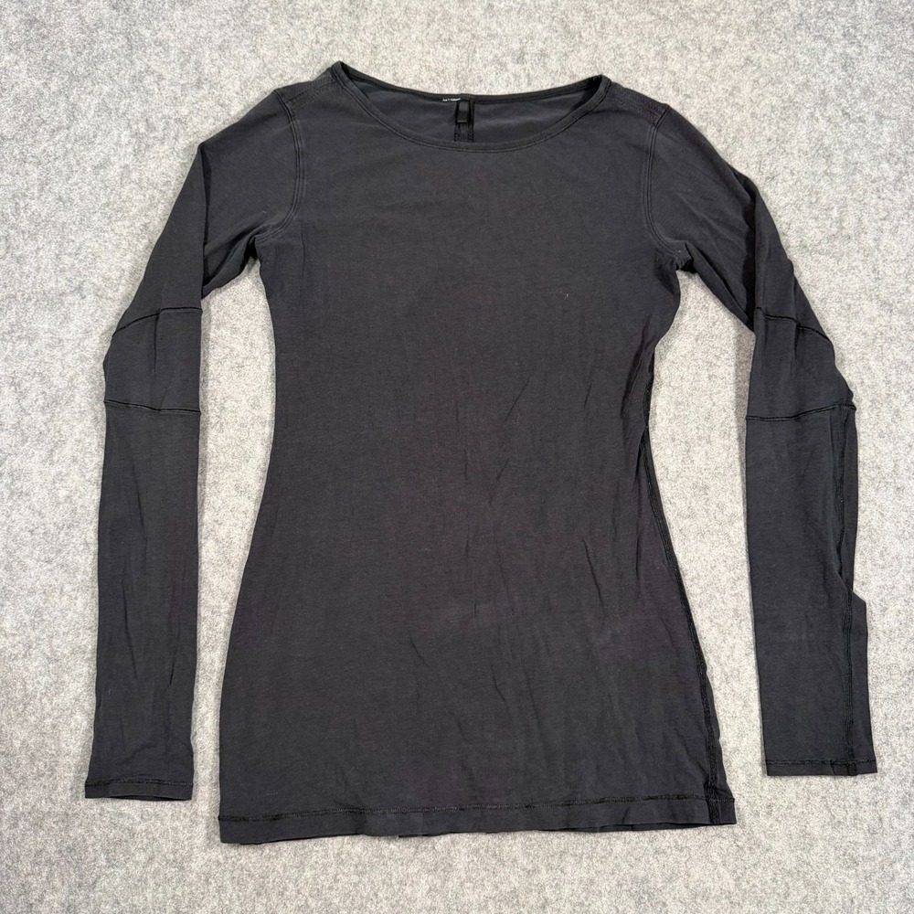 Lululemon Black Long sleeve Crew Neck Fitted‎ T-Shirt Tee Women's Size 8